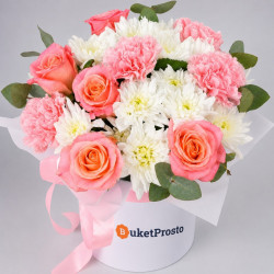 Композиция из роз и гвоздик «Акварель»